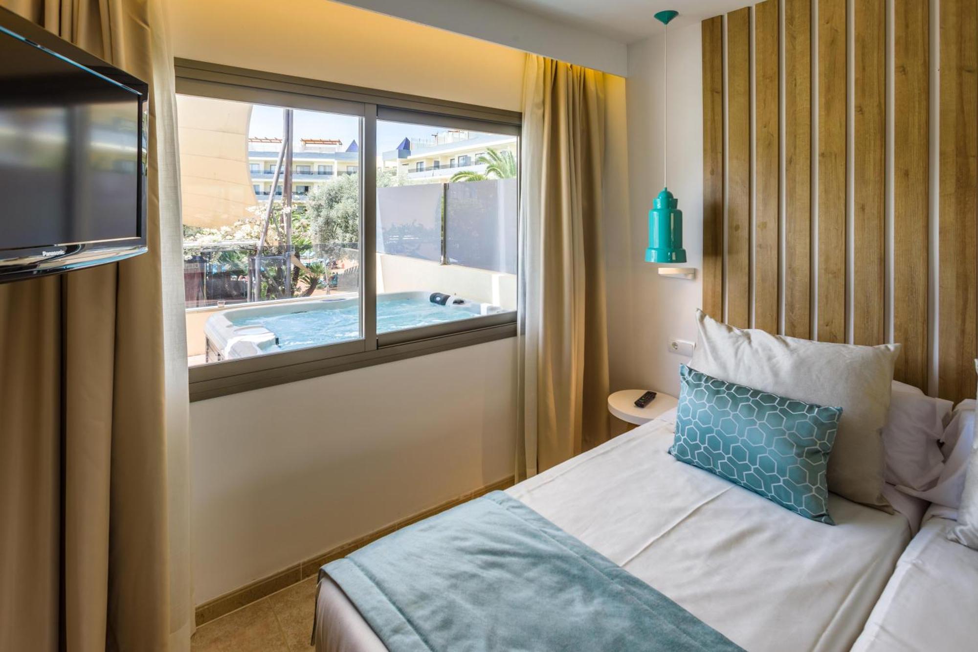 Zafiro Palmanova Aparthotel Ngoại thất bức ảnh